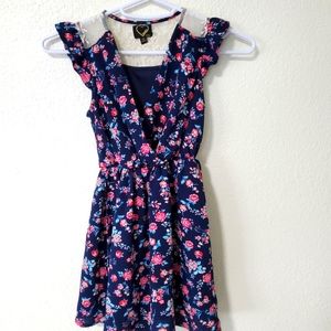 Girls dress